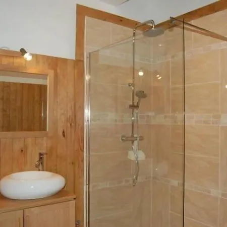 Le Chateau De Morey Hotell *