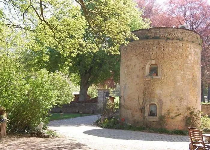 Le Chateau De Morey Belleau