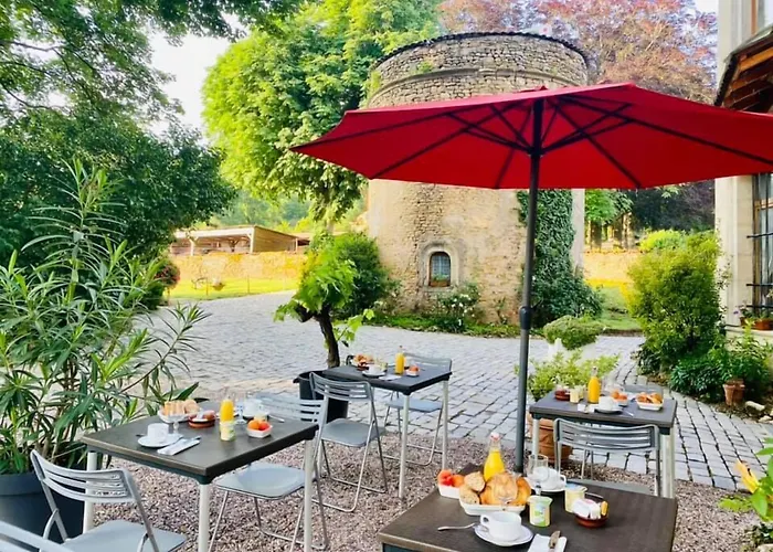 Le Chateau De Morey 酒店 *